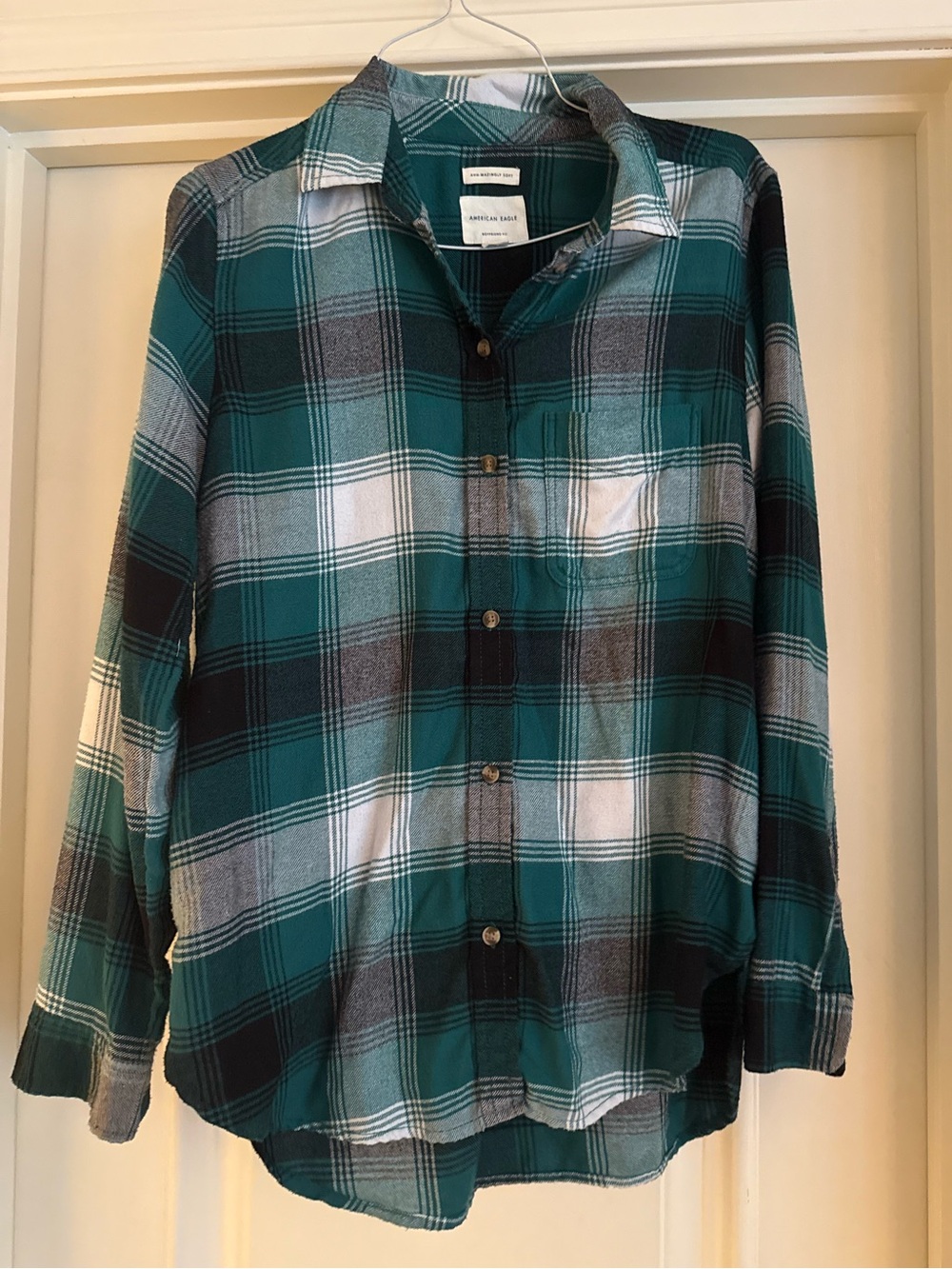 American Eagle Green Button-up Flannel